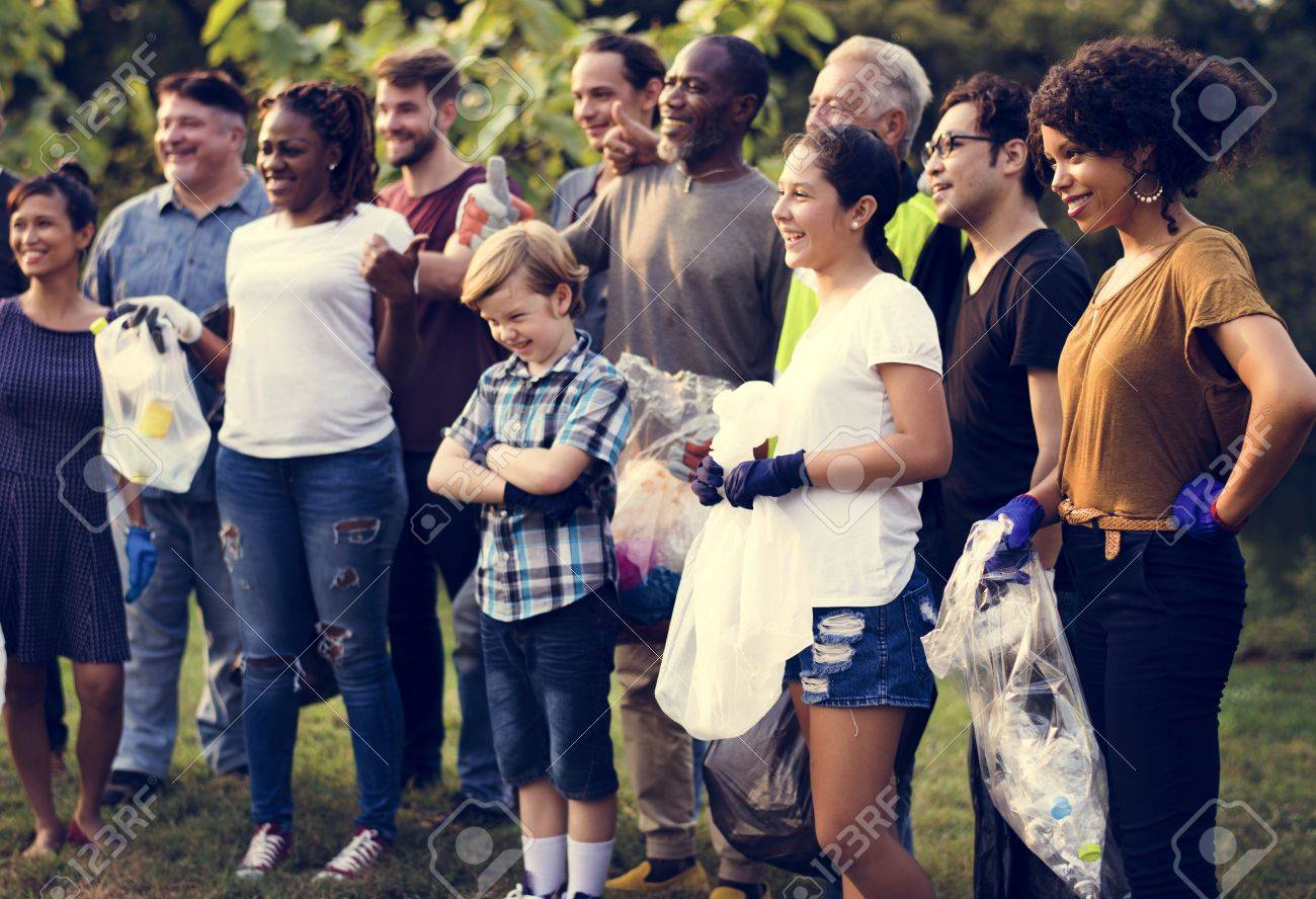 This image has an empty alt attribute; its file name is helping-hand.png